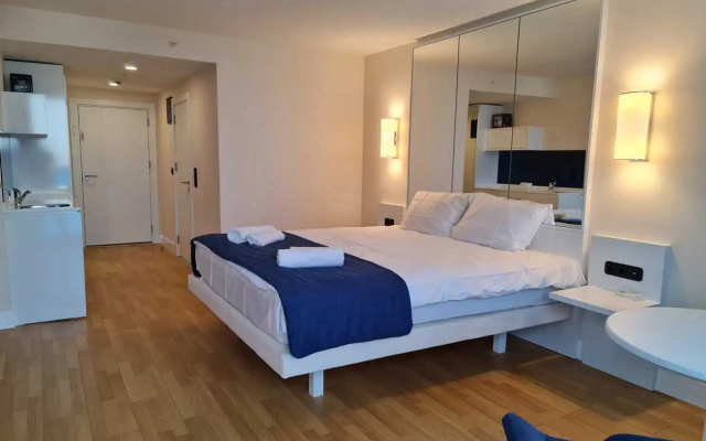 Апартаменты Orbi City beach studio block D1 floor 17 near beach — фото 2