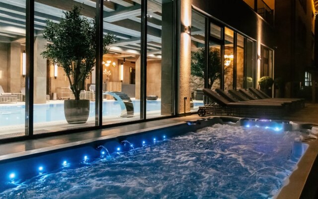 Grand Snow Resort Hotel