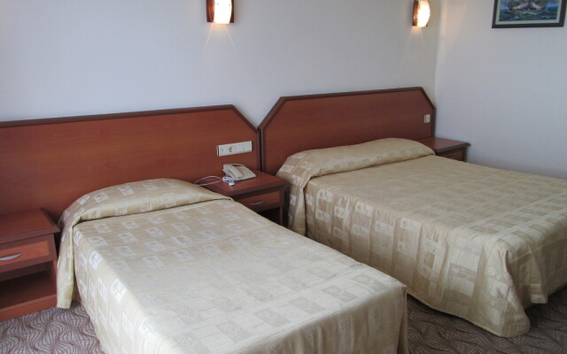 Sunshine Hotel