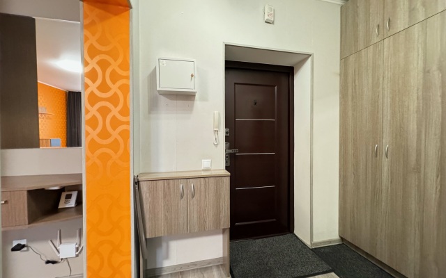 Royal Green Apartment U Korolevskikh Vorot Flat
