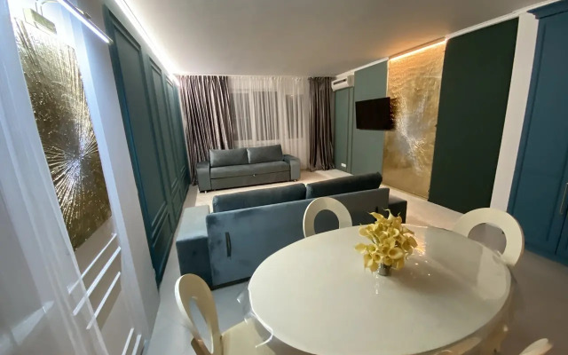 Квартира с видом на Кавказские горы и бассейн