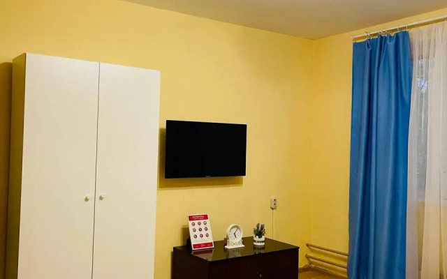 Na Yugo-Zapade Moskvy ryadom park Teply stan i Troparevskiy Flat