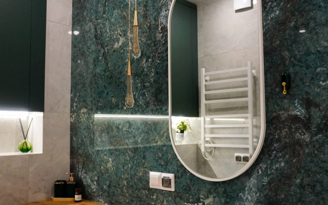Zolotye listyya Flat