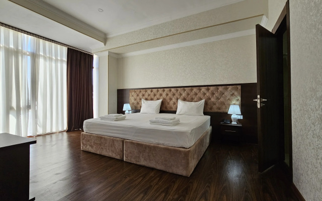 Grand Turon Plaza Hotel