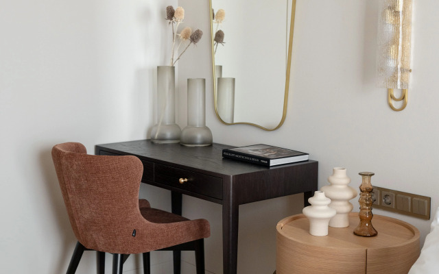 Marisol Jewel Apartments