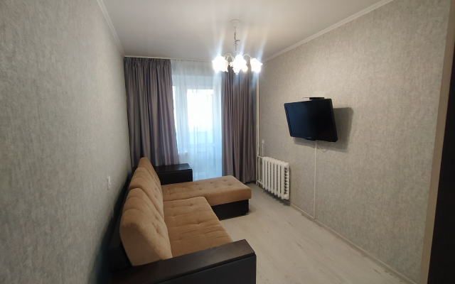 Квартира трехкомнатная в центре полностью оборудована для проживания