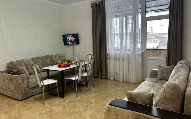 Na Ozere Bannom Vozle Gornolyzhnogo Tsentra Apartamenty