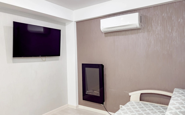 Uyutnaya V Siriuse S Vidom Na Gory Flat