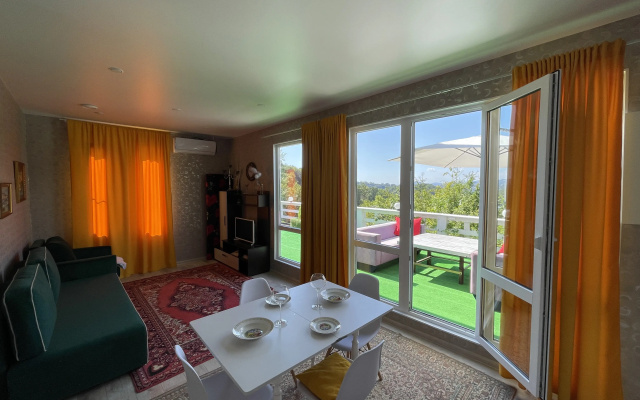 Dom V Sochi S Bolshoy Terrasoy I Shikarnym Vidom Private house
