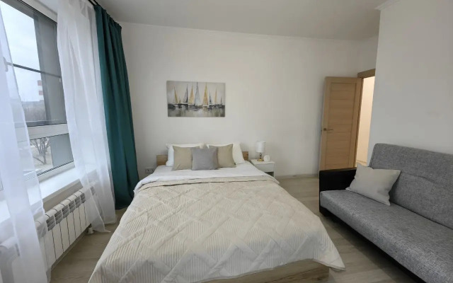 Na Aminyevskom Shosse 4D/1 Flat with Balcony and City Veiw
