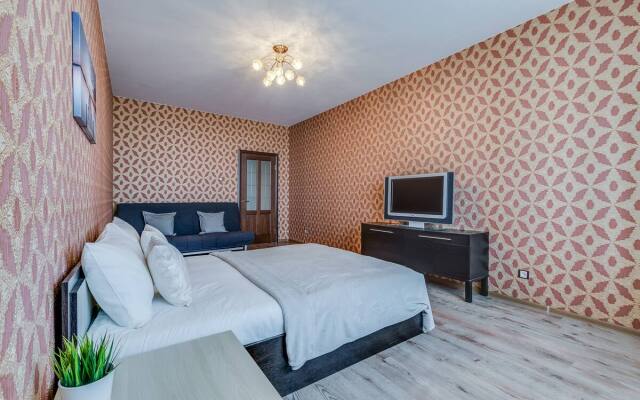 Апартаменты 101Апарт просторные у парка 300-летия Санкт-Петербурга