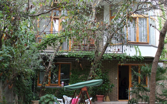 Chayka Guesthouse