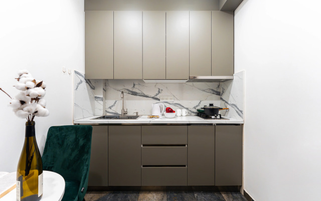KeyGo #0120, 1 Bedroom, Near The Opera House Apartments