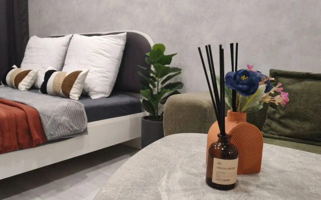 Квартира Живи Тут 89