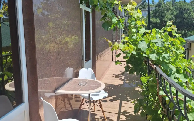 Nika Guest House