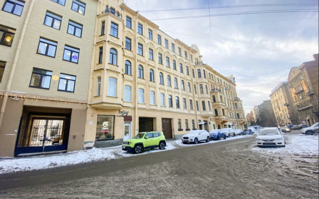 Na ulice Syezzhinskaya 27 Apartments