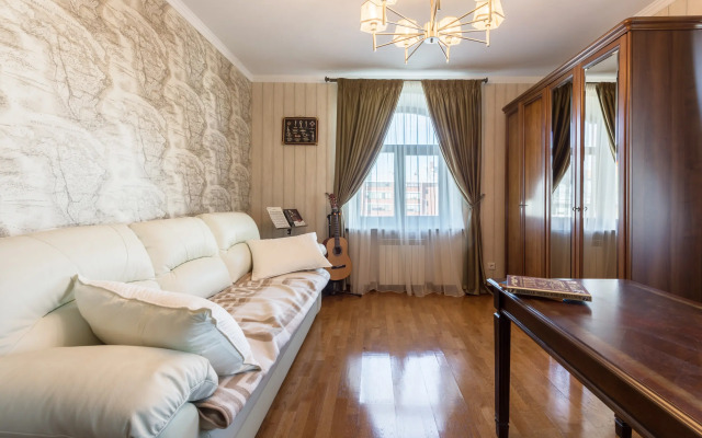 Bolshie Krasivye Naprotiv Kremlya Apartments