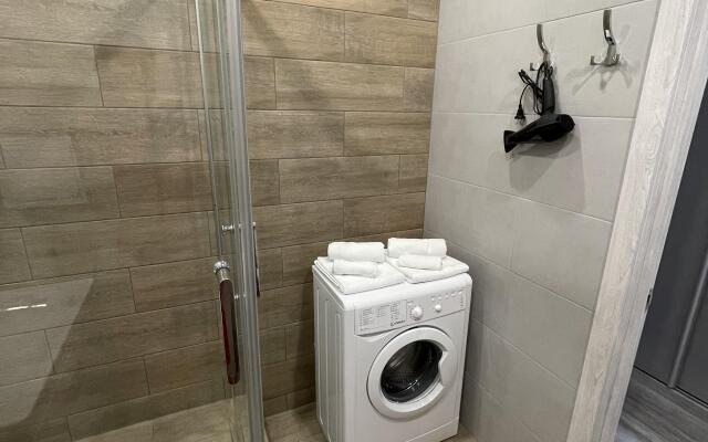 Komfortabelnaya V Tyumeni Posutochno Flat
