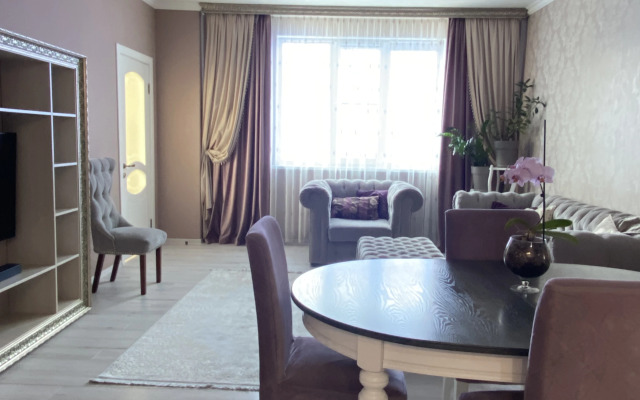 Квартира Пятикомнатная с видом на горы