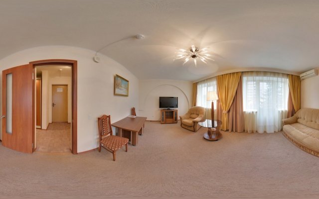 Rybinsk Hotel
