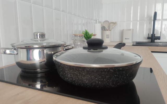 Квартира Современная Студия с большой кроватью и кондиционером