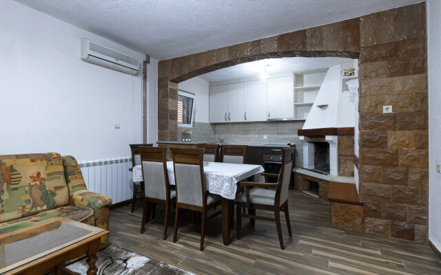 Pejovic Residence Budva Apartments