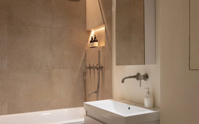 Апартаменты рядом с Никольским собором и Лермонтовским проспектом