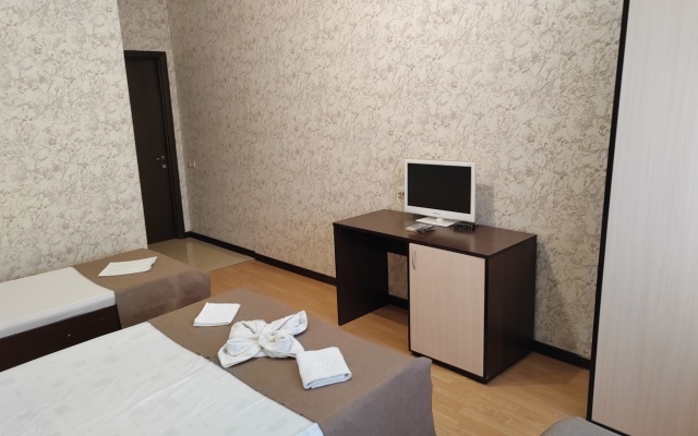 Avenyu Hotel