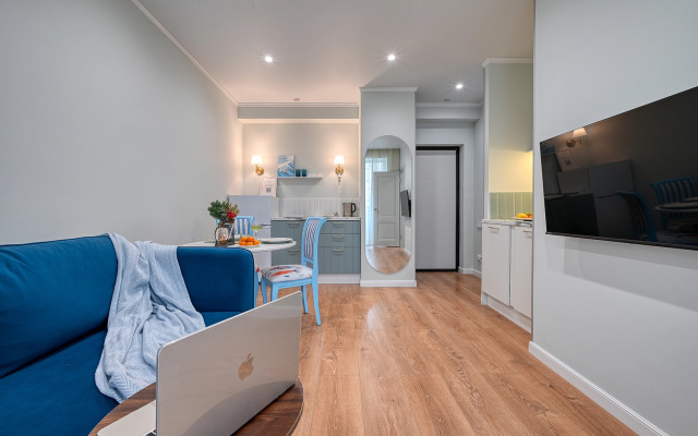 Квартира Уютная с Бассейном на Территории МореСолнцеАпарт