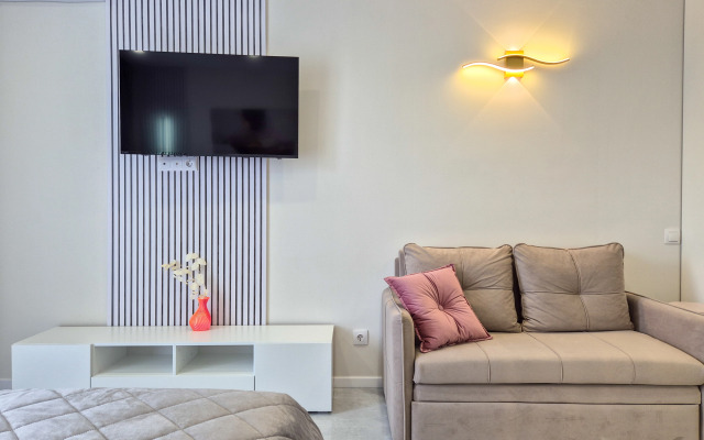 Svetlaya studiya s balkonom na 9 etazhe Flat