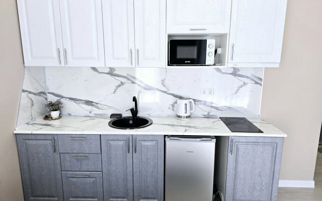 S Basseynom V Zhk Nevada Apartments