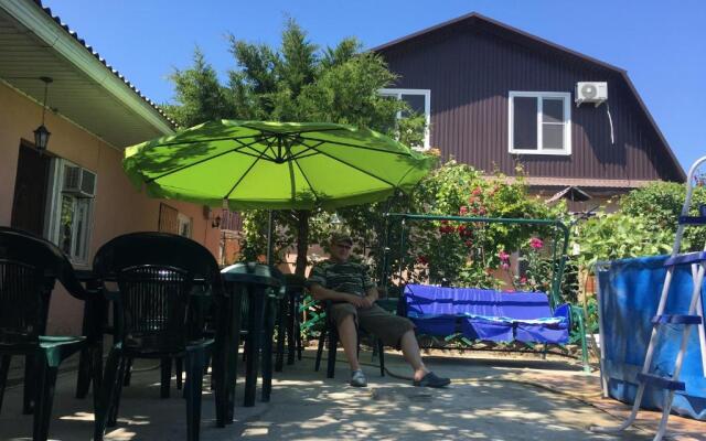 Otdyih U Morya Guest House