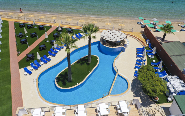 Mimoza Beach Hotel