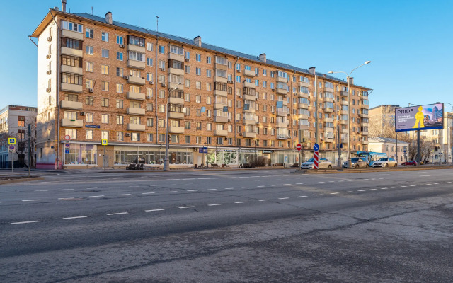 S Balkonom Na Novoslobodskoy Flat