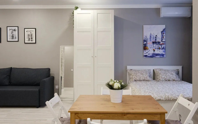 Апартаменты в Центре на Роторной 27В