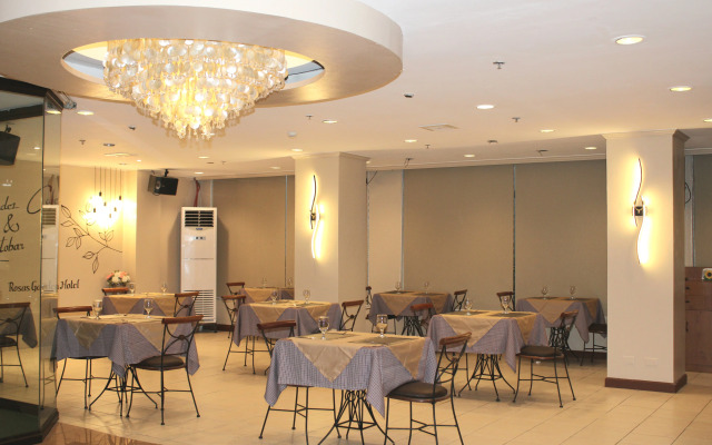 Rosas Garden Hotel