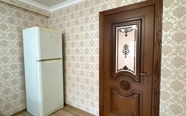 Trekhkomnatnye v Tsentre Kislovodska Apartment