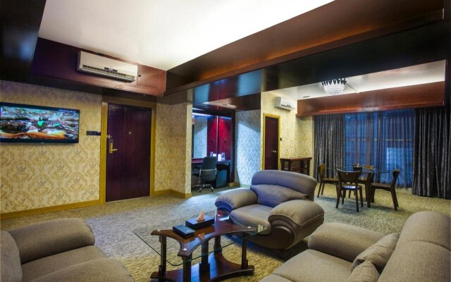 Momo Inn Hotel