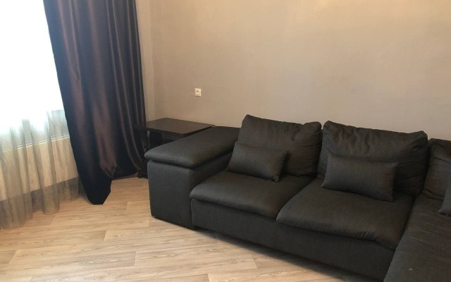 AVS Na Ulitse Adyi Lebedevoj 64 Apartments