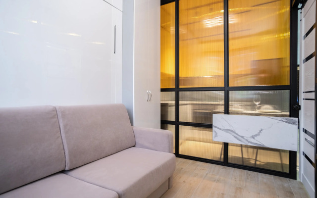 Апартаменты RED APARTMENTS Арт Лайт Сити апартамент Бенуа