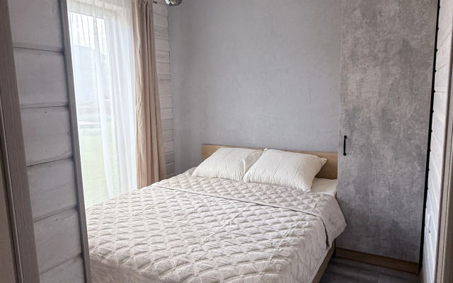 Шале с террасой в горах