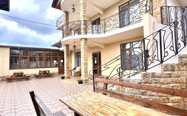 Dacha Na Aprelskoy Guest house