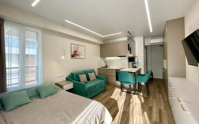 Ryadom S Plyazhem Flat