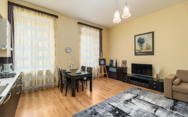 Апартаменты у Эрмитажа 3 спальни 2 сан.узла 8 гостей