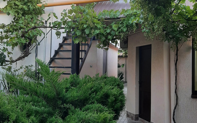 Tenisty Dvorik Guest House