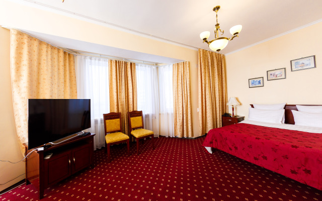 Uyut Tamani Hotel