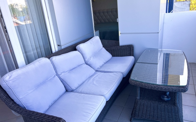 Apartamenty Kvartira Na Pervoy Beregovoy Linii U Morya  Flat