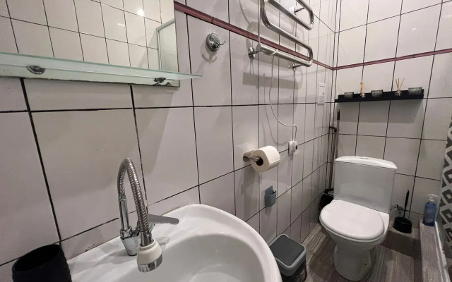 Mirny, Kuvshinok 8 Flat