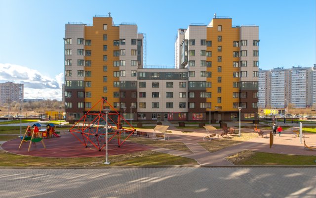 Rentalspb U Aeroporta, Srednerogatskaya 9 Apartments