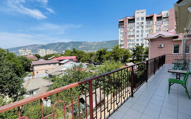 Alina Guest House